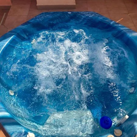 Relax - With Private Jacuzzi * Vera